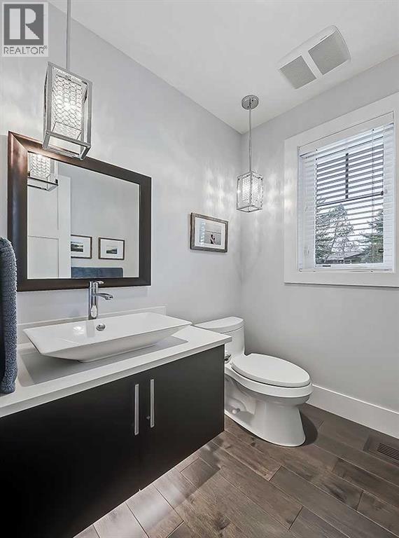 Single Family House for Sale in  Rosetree Road NW Rosemont Calgary 