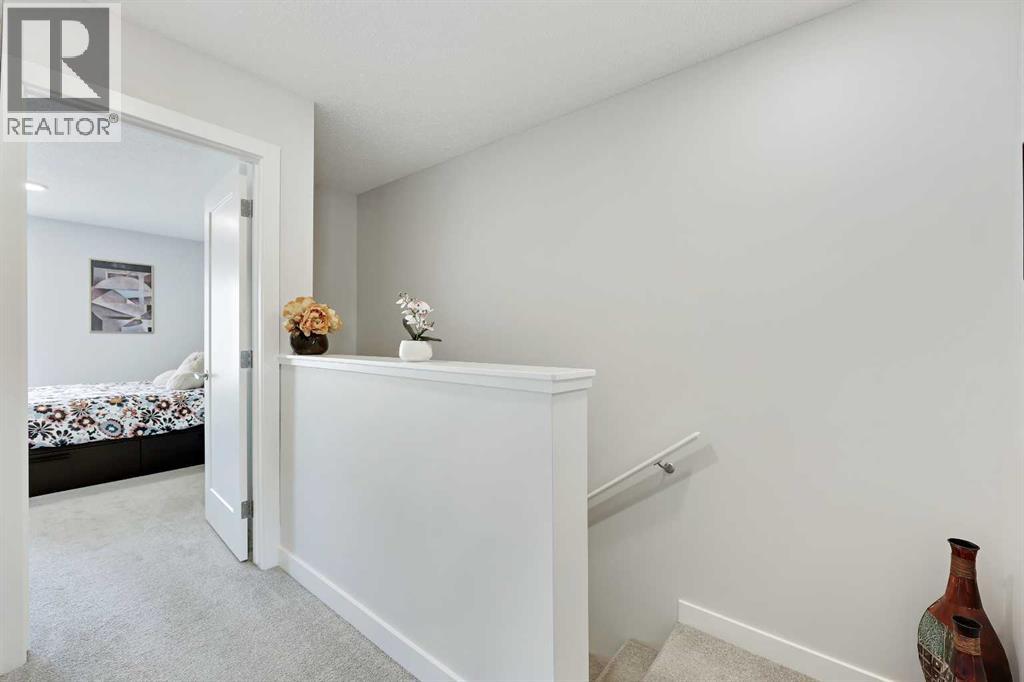 Single Family House for Sale in  Tuscany Summit Square NW Tuscany Calgary 