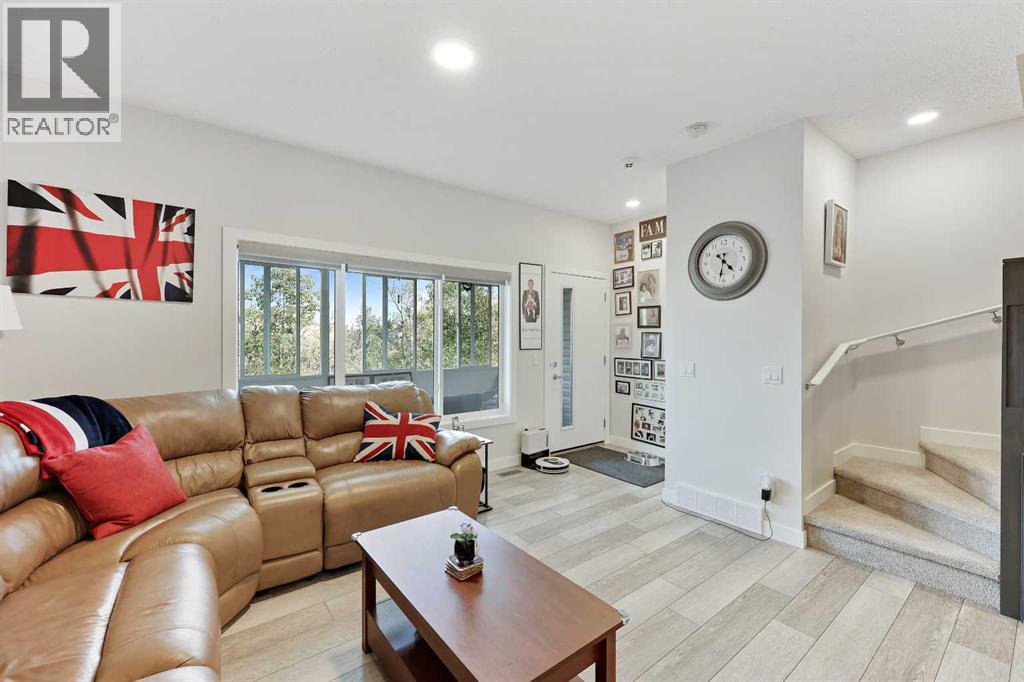 Single Family House for Sale in  Tuscany Summit Square NW Tuscany Calgary 