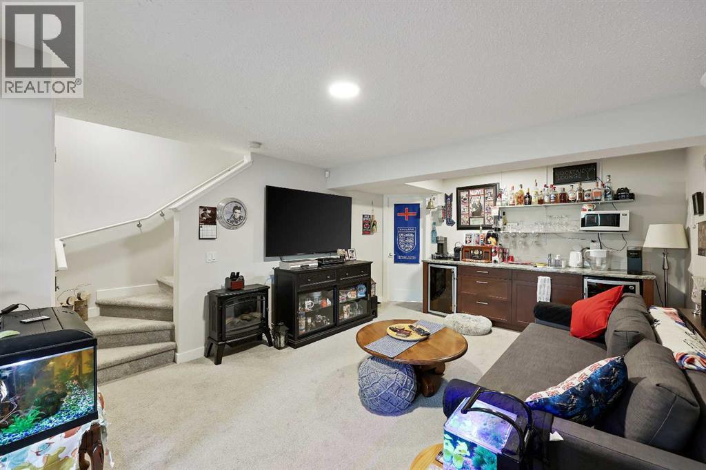Single Family House for Sale in  Tuscany Summit Square NW Tuscany Calgary 