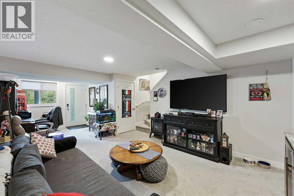 Single Family House for Sale in  Tuscany Summit Square NW Tuscany Calgary 