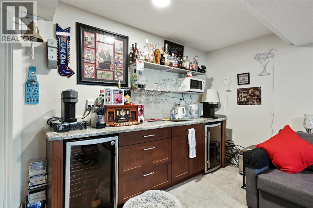 Single Family House for Sale in  Tuscany Summit Square NW Tuscany Calgary 