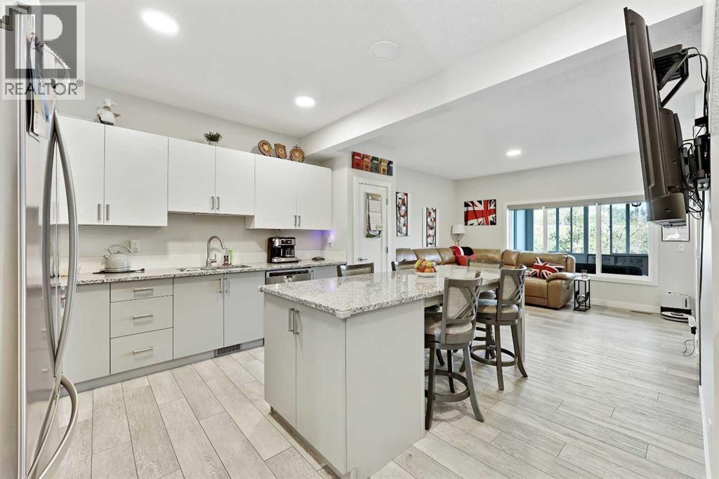 Single Family House for Sale in  Tuscany Summit Square NW Tuscany Calgary 