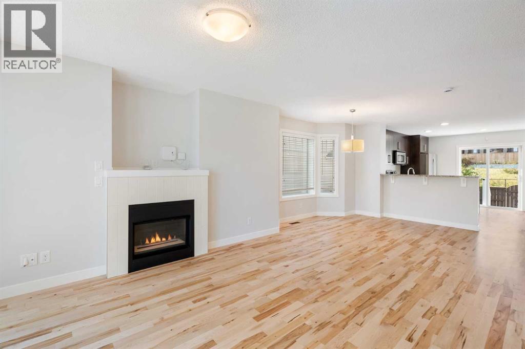 Single Family House for Sale in  Aspen Hills Drive SW Aspen Woods Calgary 