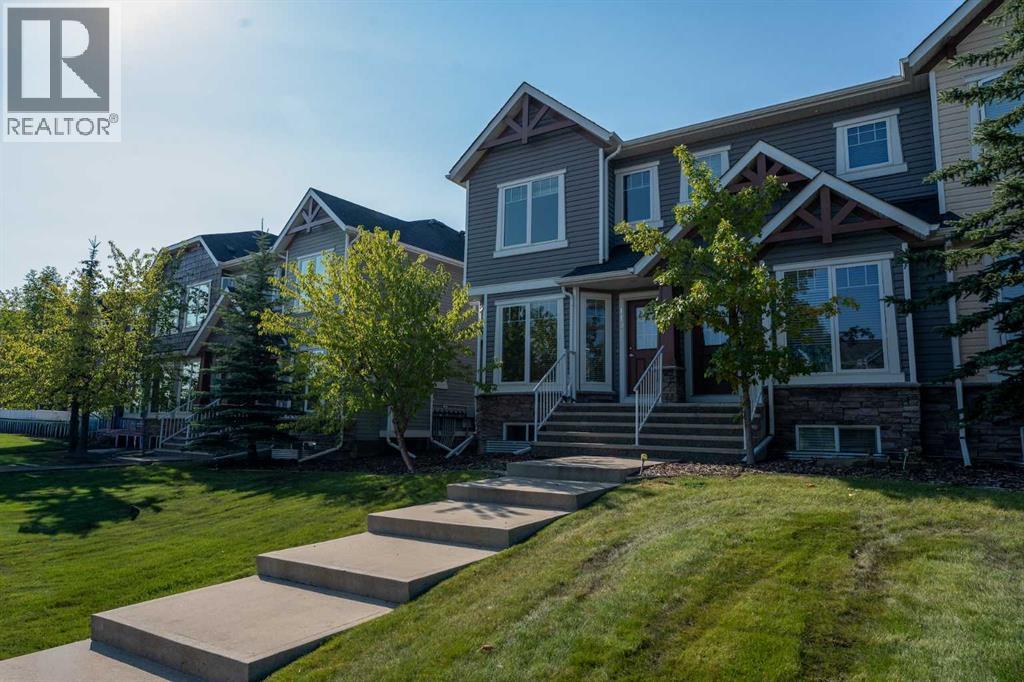 Single Family House for Sale in  Aspen Hills Drive SW Aspen Woods Calgary 