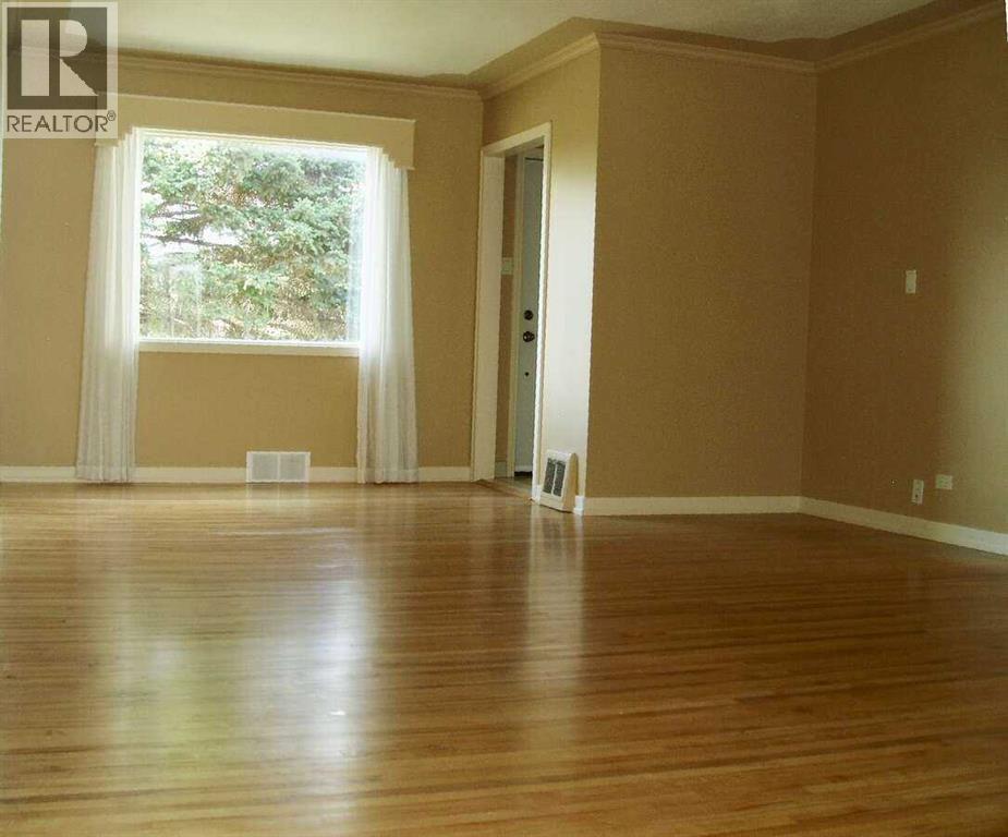 Single Family House Bungalow for Sale in   Avenue SW Richmond Calgary 