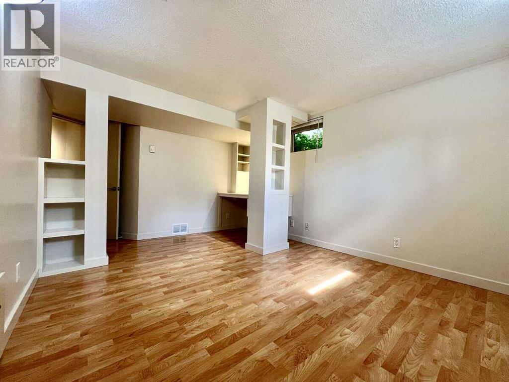 Single Family House Bungalow for Sale in   Avenue SW Richmond Calgary 