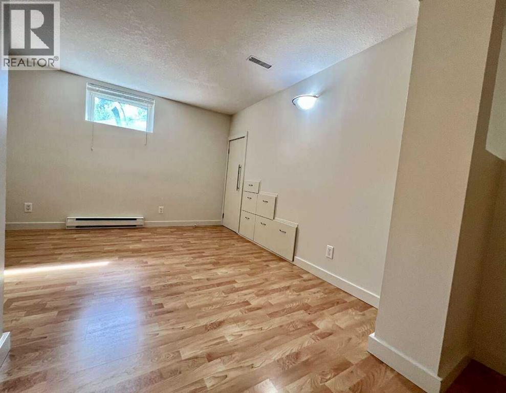 Single Family House Bungalow for Sale in   Avenue SW Richmond Calgary 