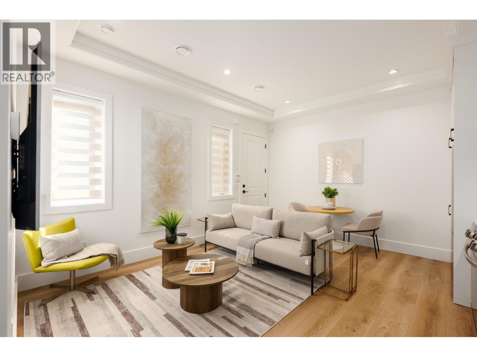 8128 CLAYSMITH Road, Richmond