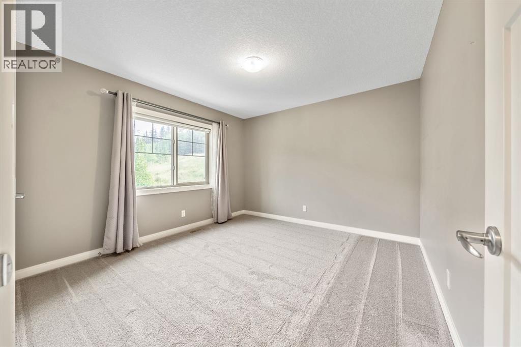21 Riviera Bay, Cochrane