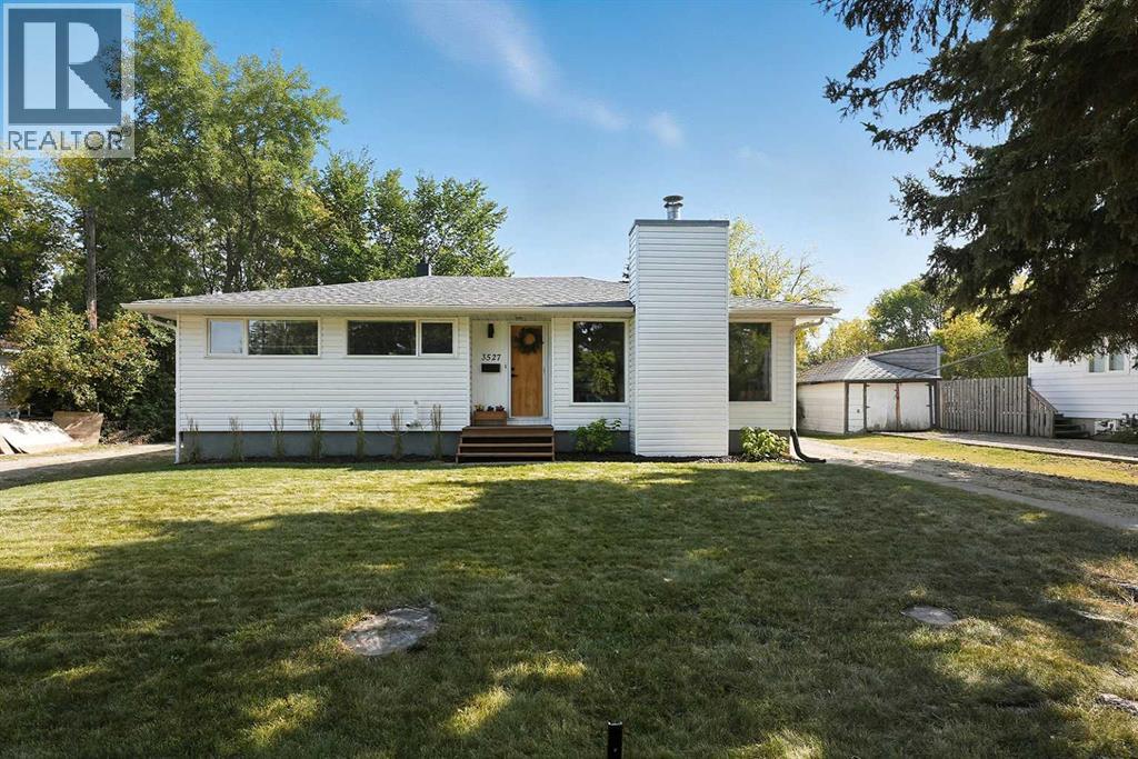 3527 43 Avenue, Red Deer, Alberta