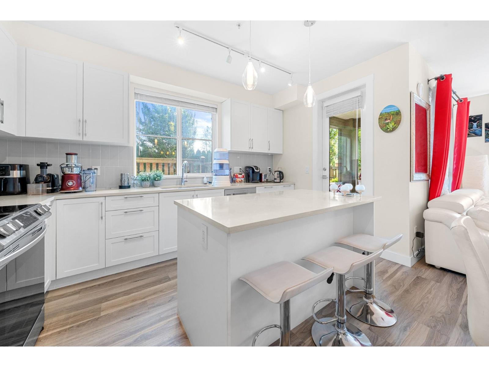 117 20356 72B AVENUE, Langley