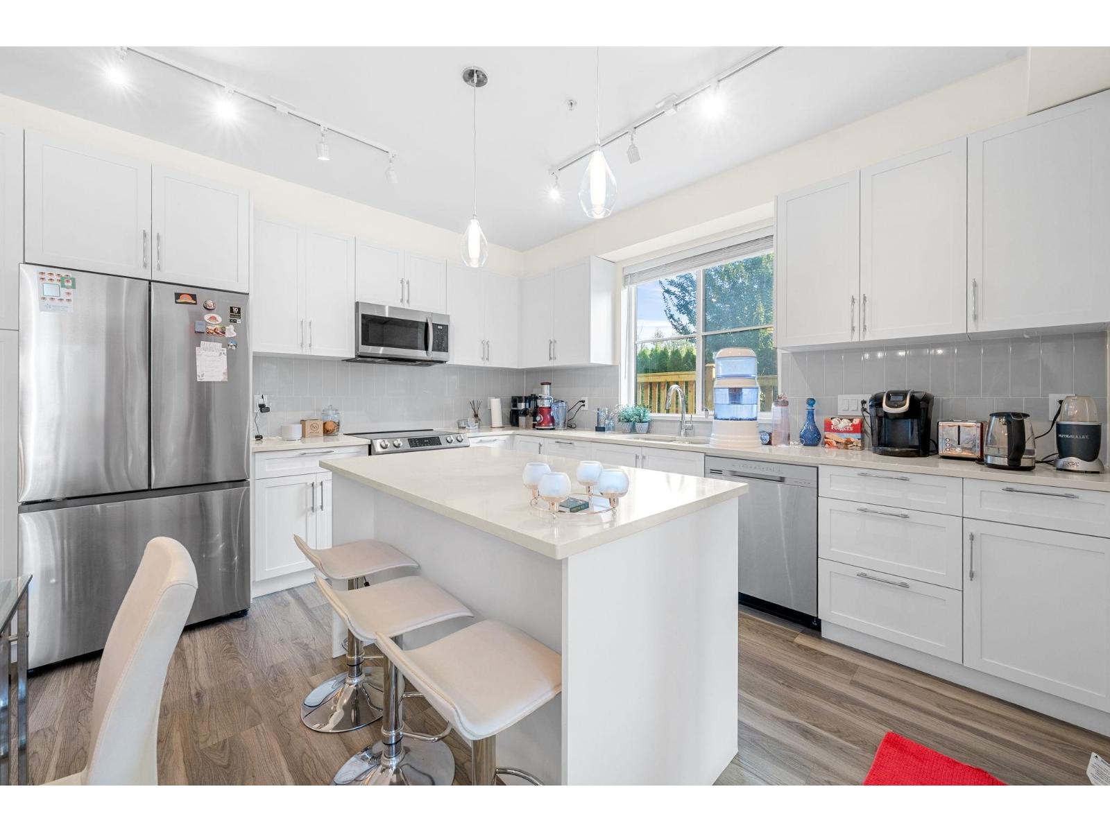 117 20356 72B AVENUE, Langley