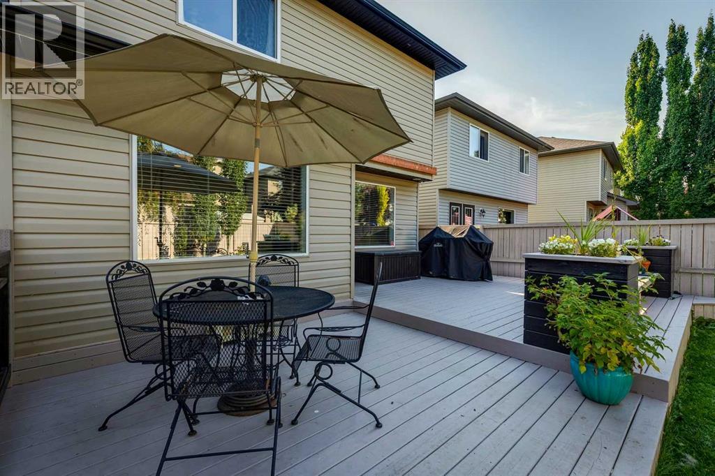 Single Family House for Sale in  Tuscany Vista Crescent NW Tuscany Calgary 