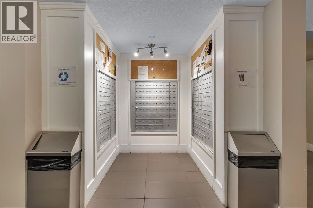 Single Family House for Sale in   Rocky Vista Gardens NW Rocky Ridge Calgary 