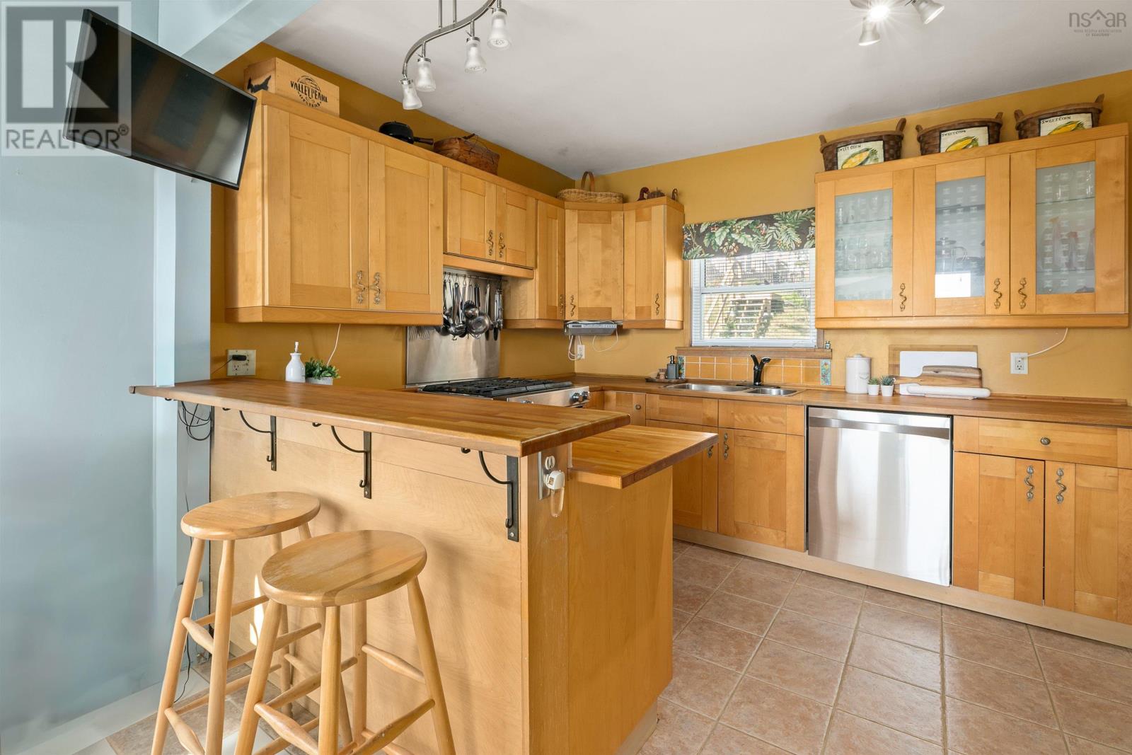 Photo 13 of 664 Ketch Harbour Road, Portuguese Cove NS