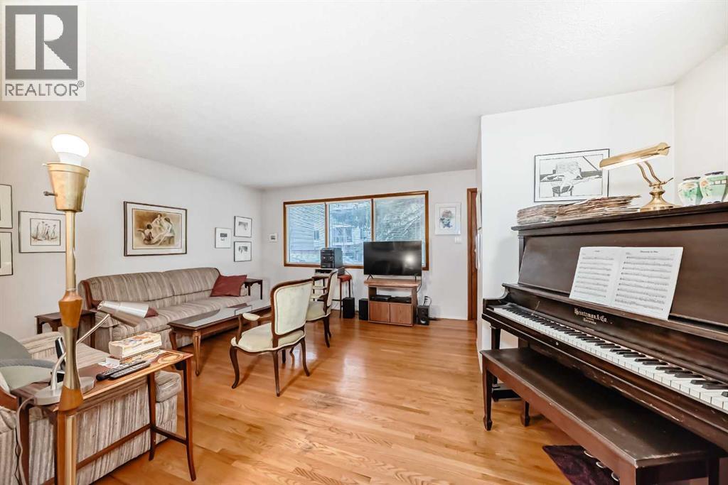 Single Family House Bungalow for Sale in   Avenue NW West Hillhurst Calgary 