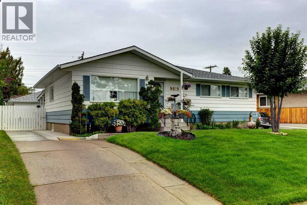 Single Family House Bungalow for Sale in  Elbow Drive SW Haysboro Calgary 