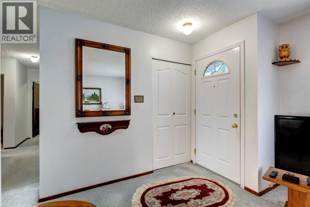 Single Family House Bungalow for Sale in  Elbow Drive SW Haysboro Calgary 