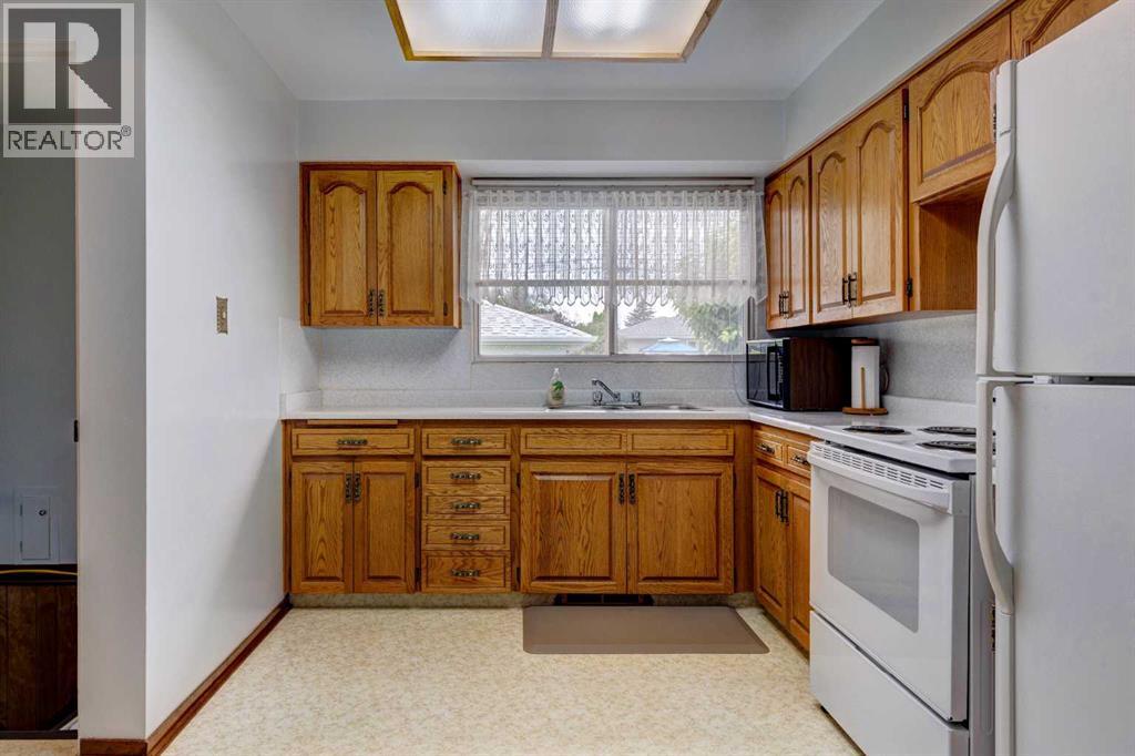 Single Family House Bungalow for Sale in  Elbow Drive SW Haysboro Calgary 
