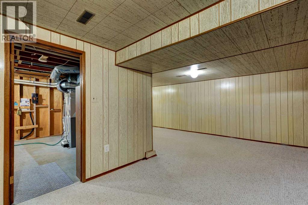 Single Family House Bungalow for Sale in  Elbow Drive SW Haysboro Calgary 