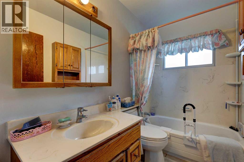 Single Family House Bungalow for Sale in  Elbow Drive SW Haysboro Calgary 