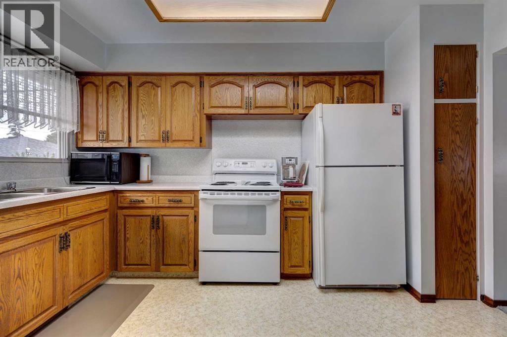 Single Family House Bungalow for Sale in  Elbow Drive SW Haysboro Calgary 