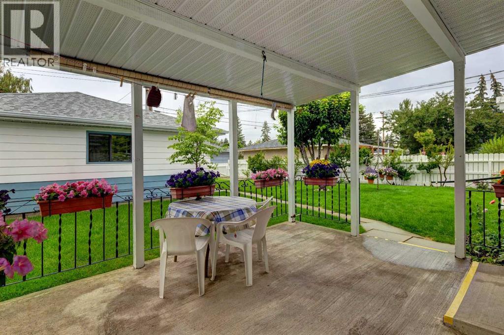 Single Family House Bungalow for Sale in  Elbow Drive SW Haysboro Calgary 