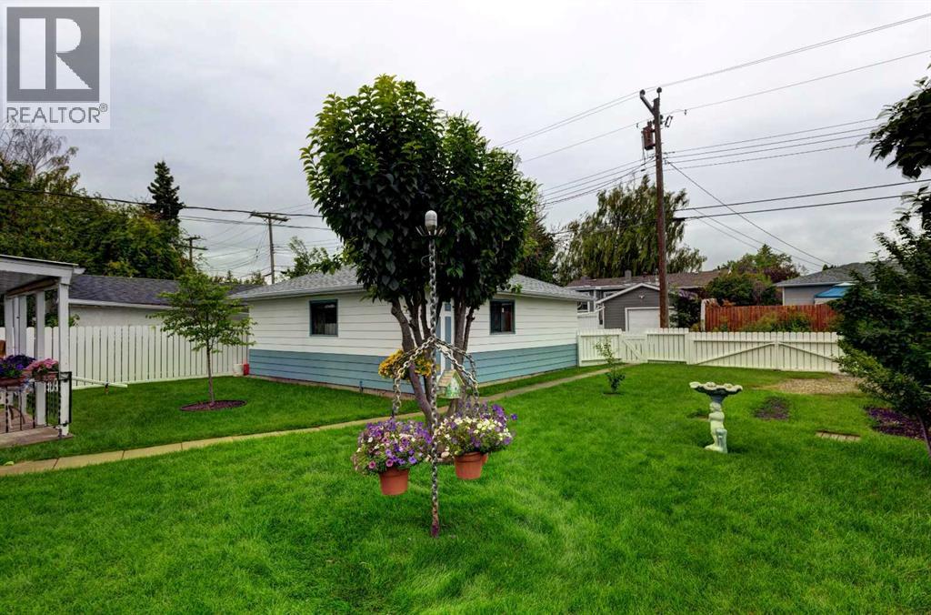 Single Family House Bungalow for Sale in  Elbow Drive SW Haysboro Calgary 