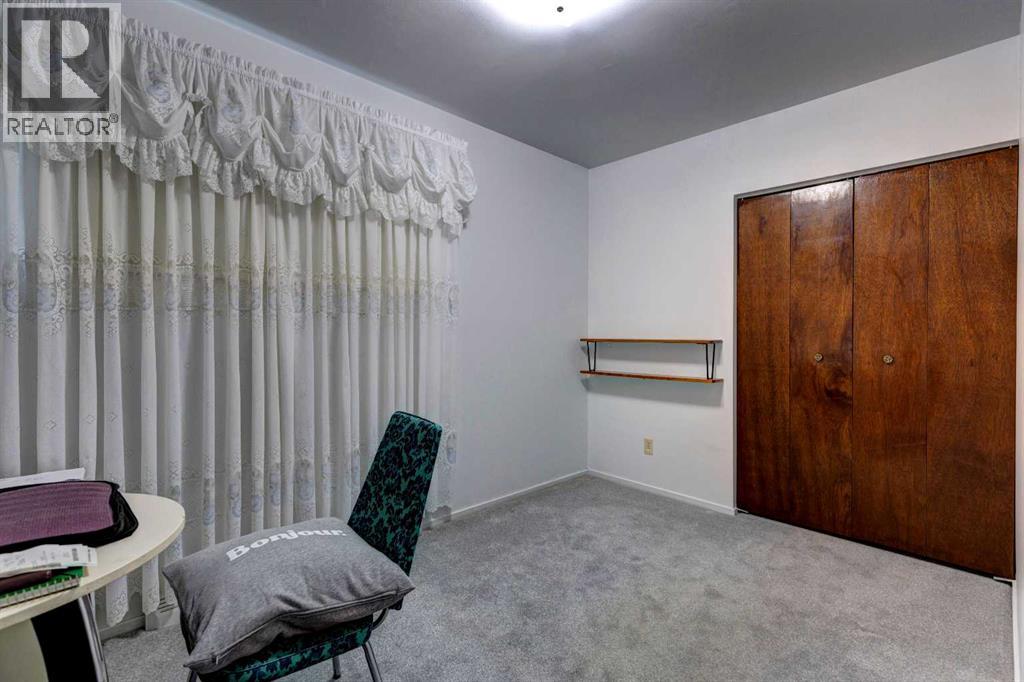 Single Family House Bungalow for Sale in  Elbow Drive SW Haysboro Calgary 