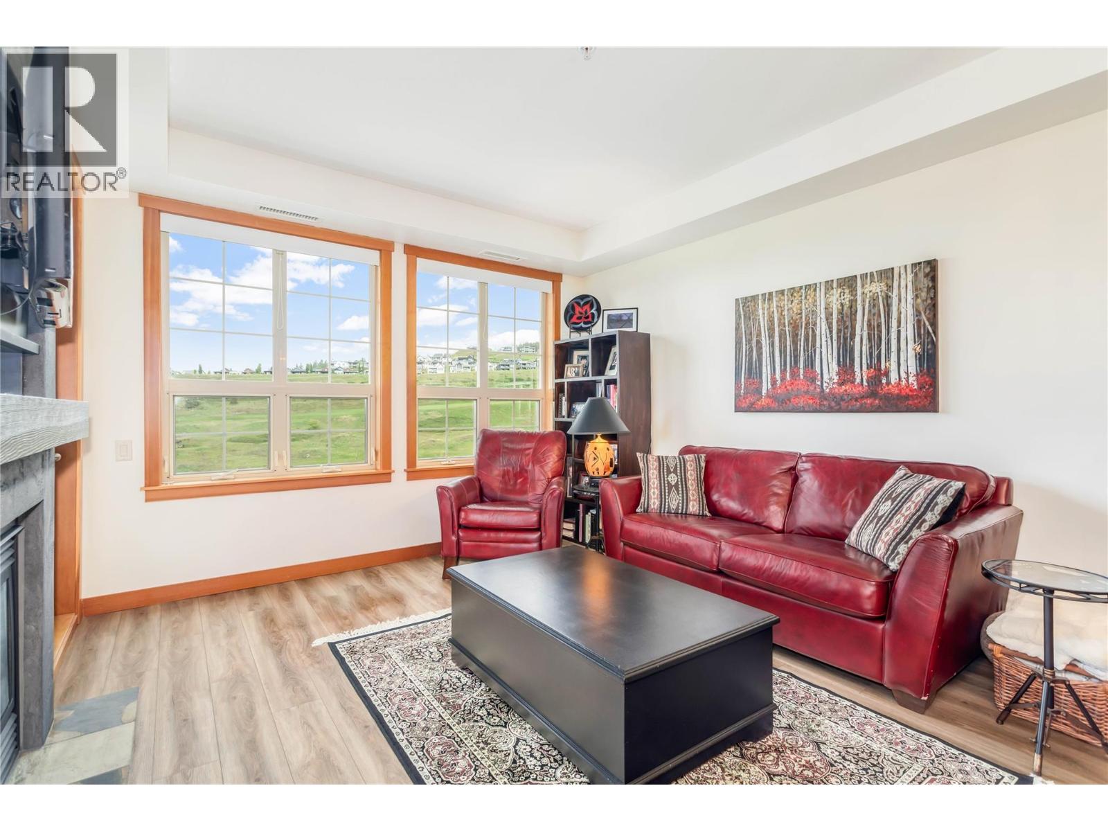 105 Village Centre Court Unit# 323, Vernon
