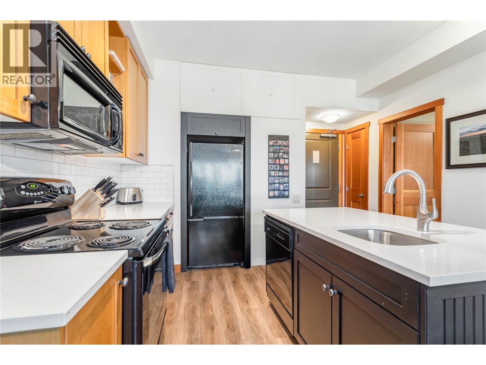 105 Village Centre Court Unit# 323, Vernon