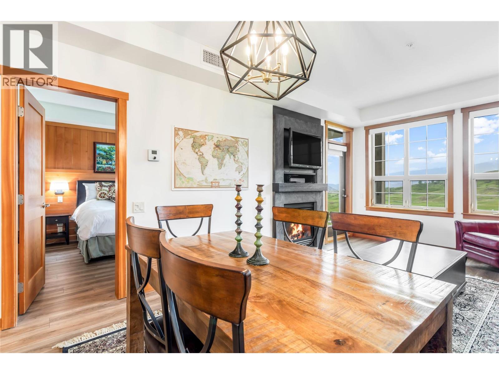 105 Village Centre Court Unit# 323, Vernon