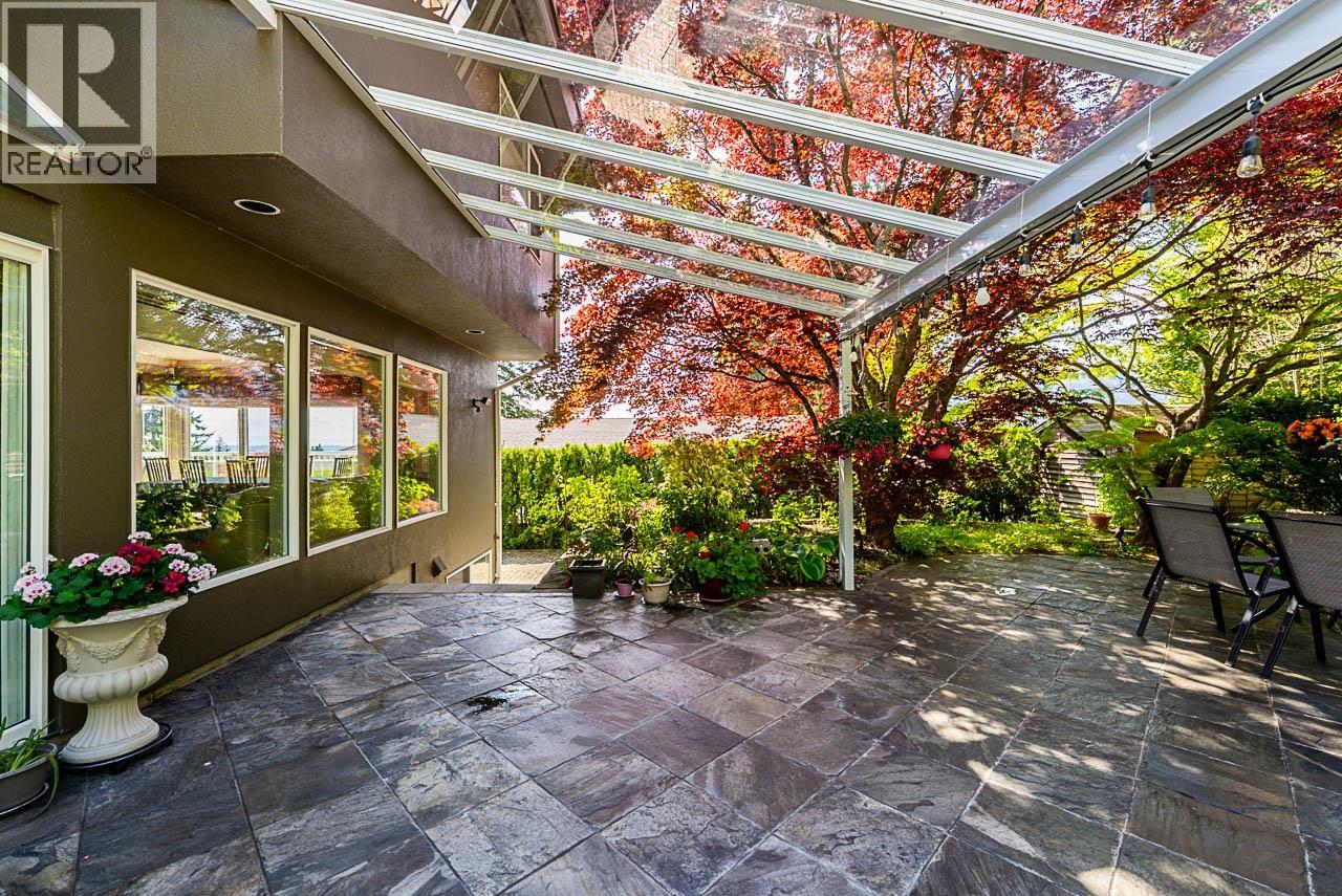 180 W OSBORNE ROAD, North Vancouver