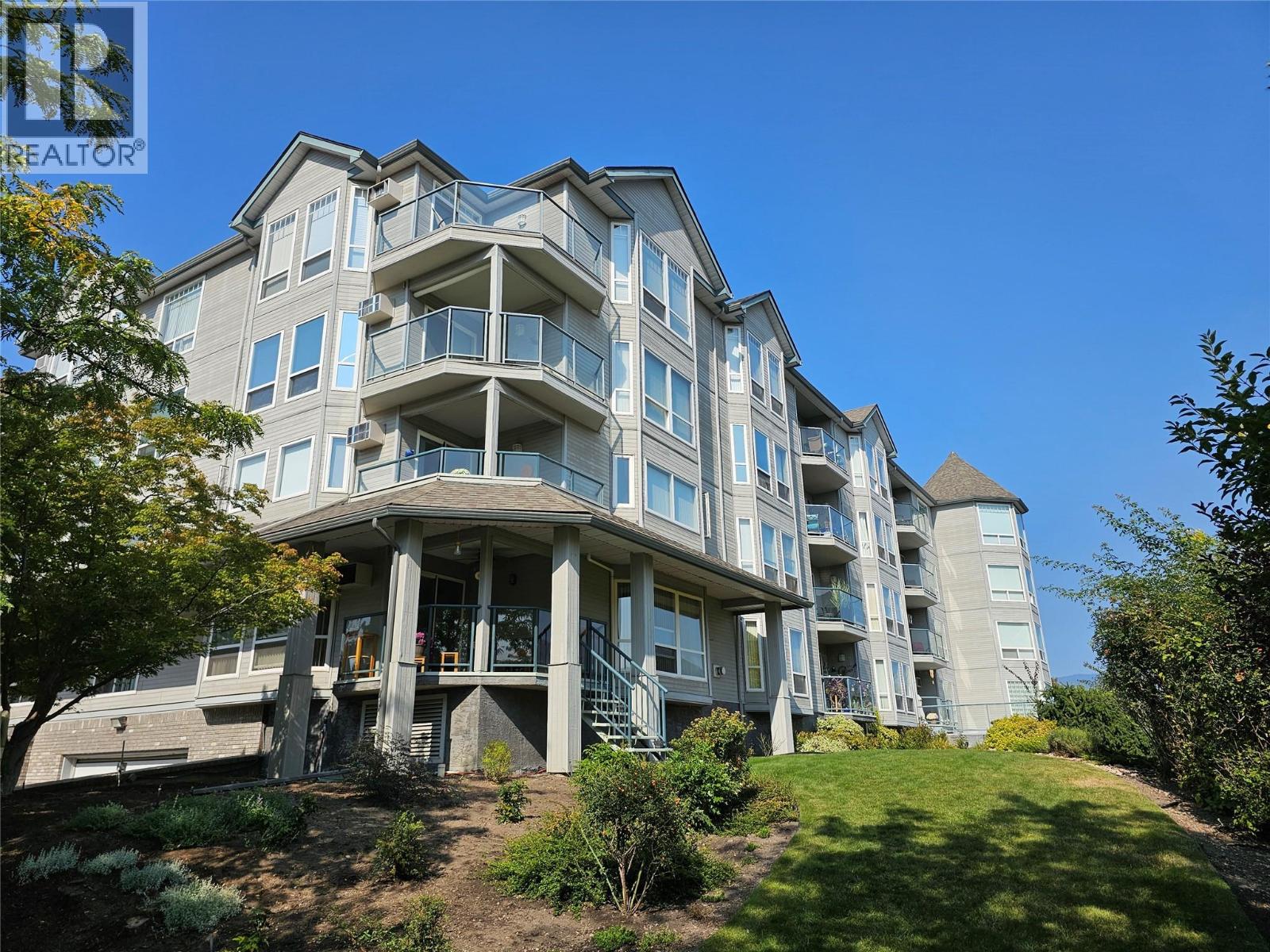 #204-3221 Centennial Drive, Vernon