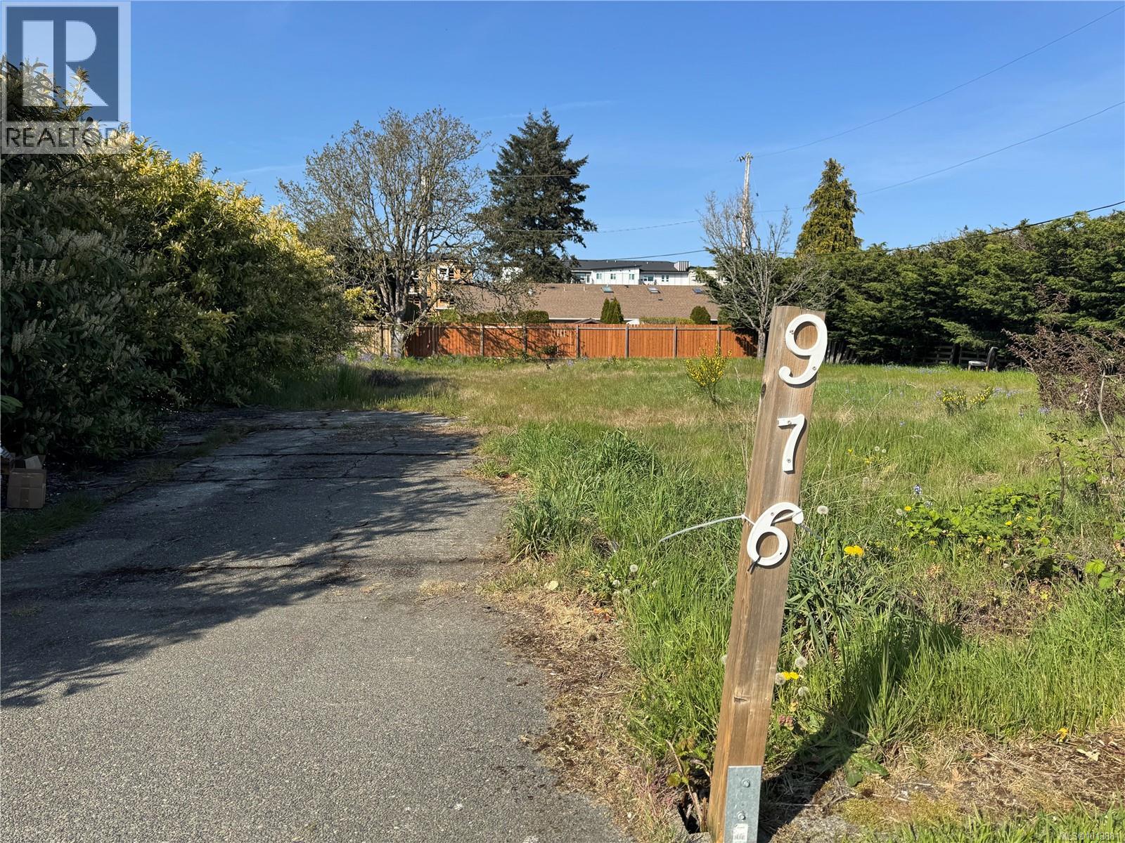  976 Dunford Avenue, Langford