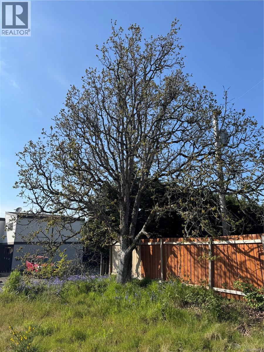  976 Dunford Avenue, Langford