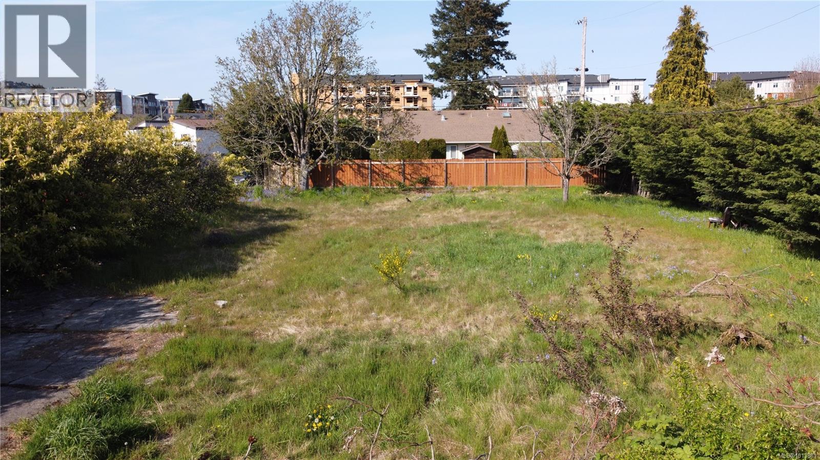  976 Dunford Avenue, Langford