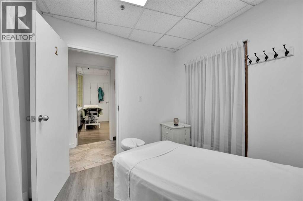 Business for Sale in   Avenue SW Beltline Calgary 