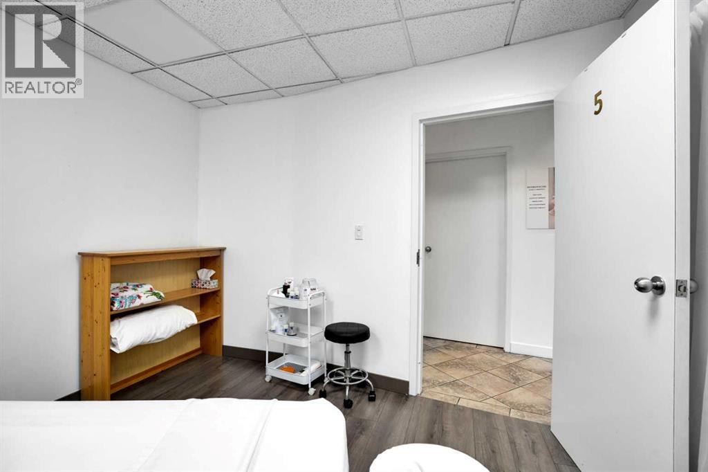 Business for Sale in   Avenue SW Beltline Calgary 