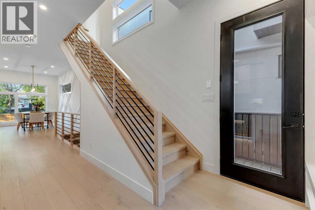 Single Family House for Sale in   Avenue NW Parkdale Calgary 