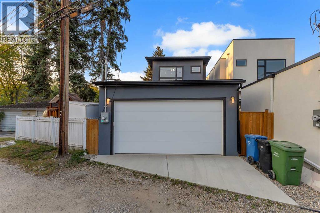 Single Family House for Sale in   Avenue NW Parkdale Calgary 