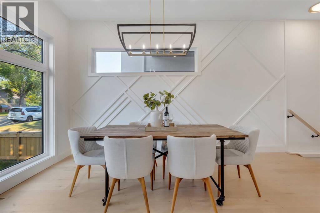Single Family House for Sale in   Avenue NW Parkdale Calgary 