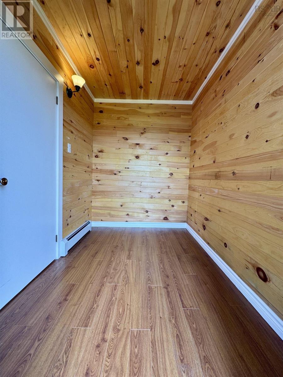 Property 14 of 39 of 2714 Highway 320