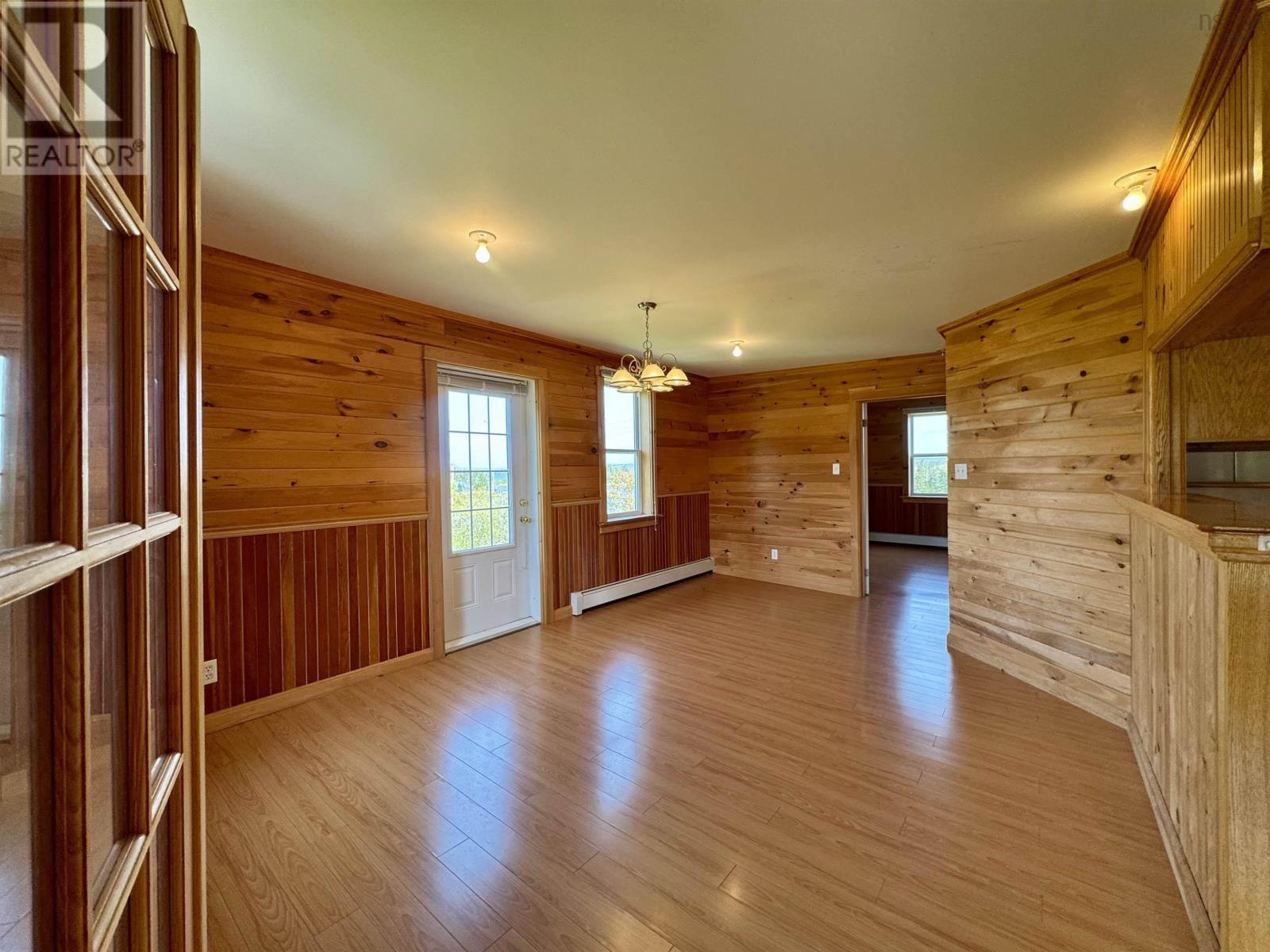 Property 20 of 39 of 2714 Highway 320