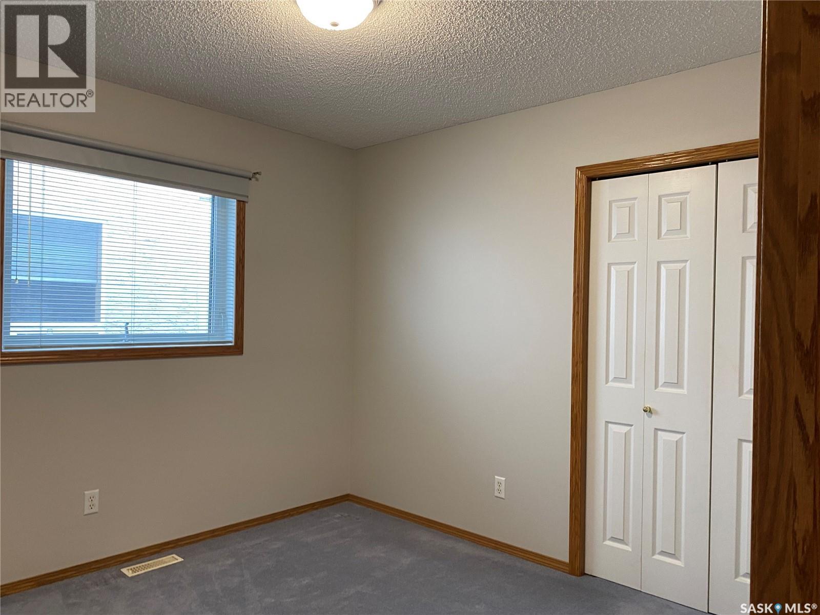 Single Family House Bungalow for Sale in  Birch CRESCENT Regina 