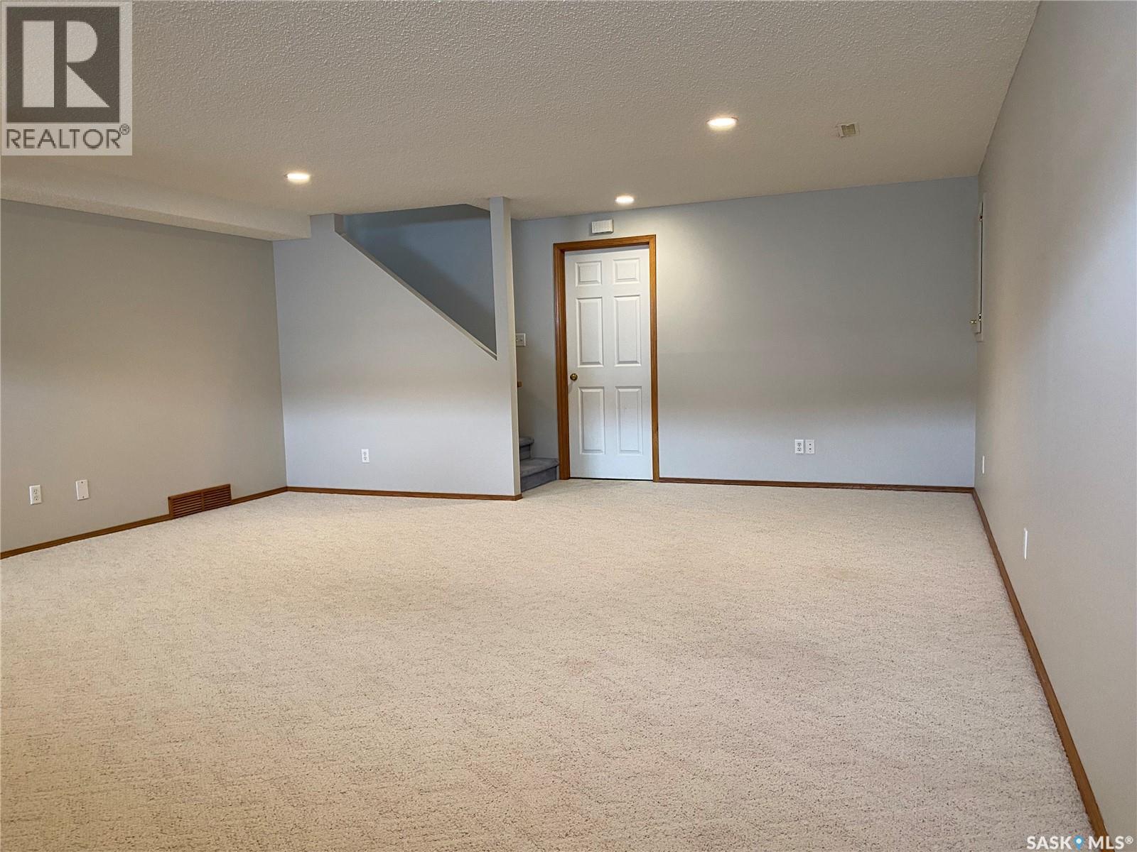 Single Family House Bungalow for Sale in  Birch CRESCENT Regina 