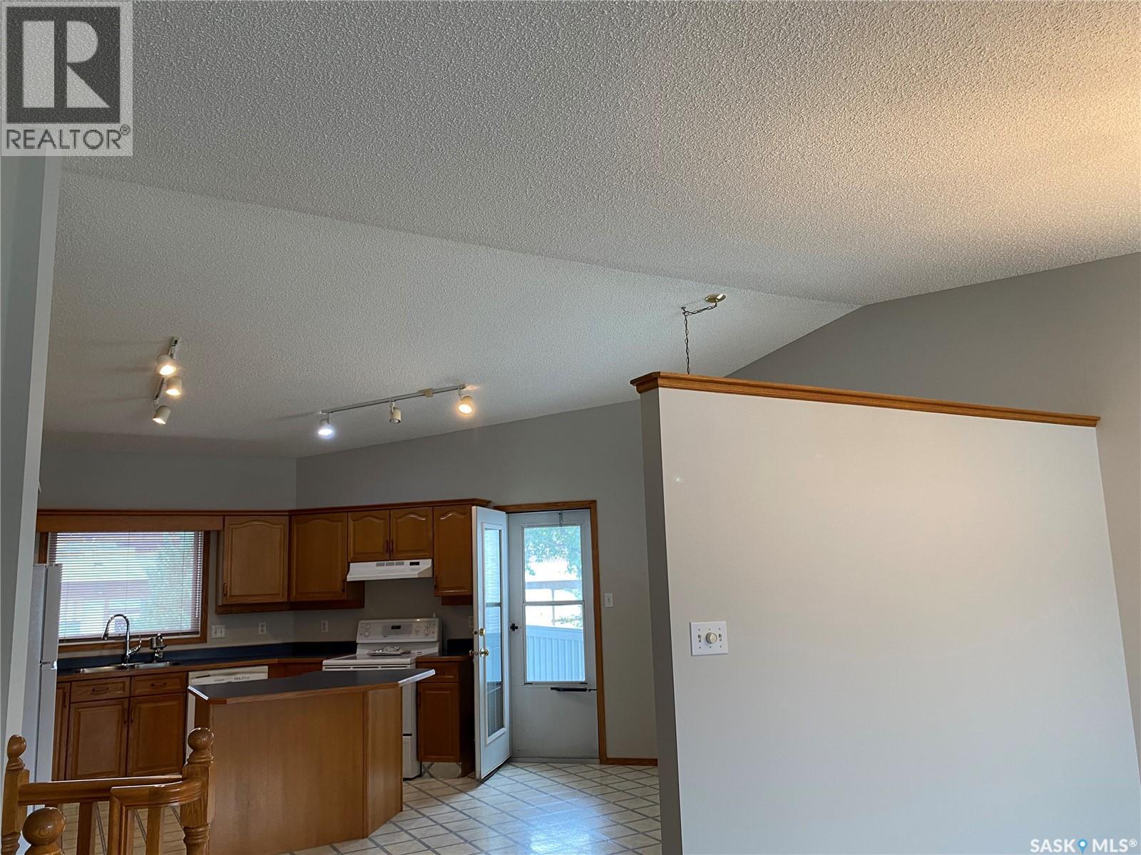 Single Family House Bungalow for Sale in  Birch CRESCENT Regina 
