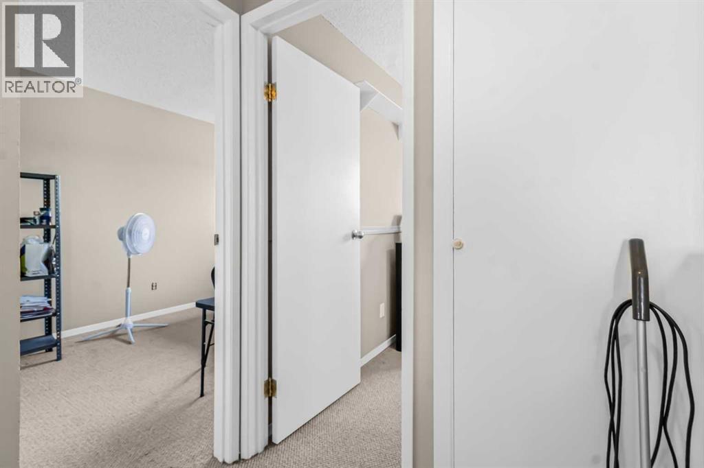 Single Family House for Sale in   Templehill Drive NE Temple Calgary 