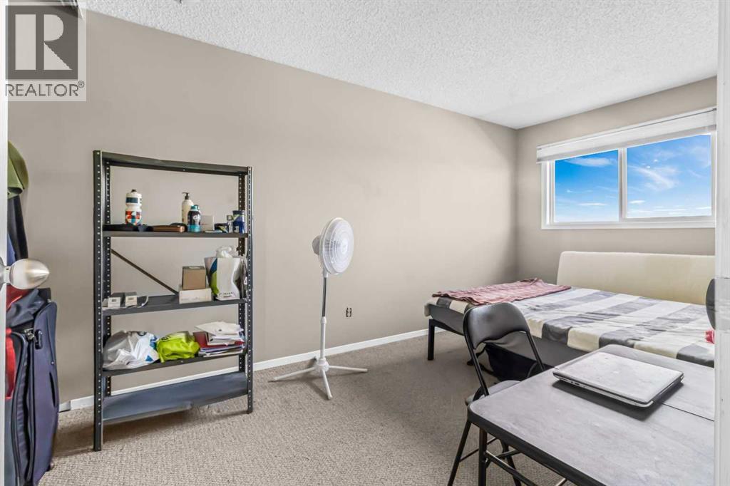 Single Family House for Sale in   Templehill Drive NE Temple Calgary 